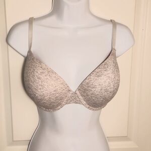 Pink Victoria's Secret grey T-shirt pushup bra size 34DD NWOT